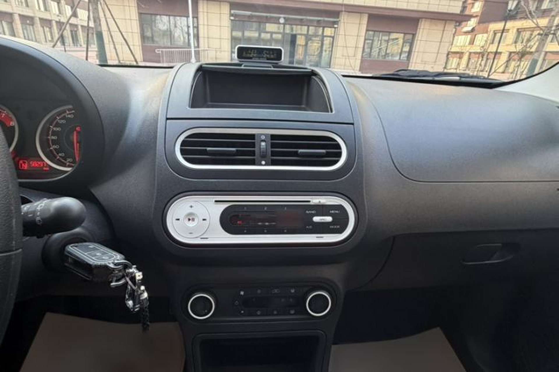 Used MG 3SW 2015 1.5L AMT Elite Model Audio And AC Panel