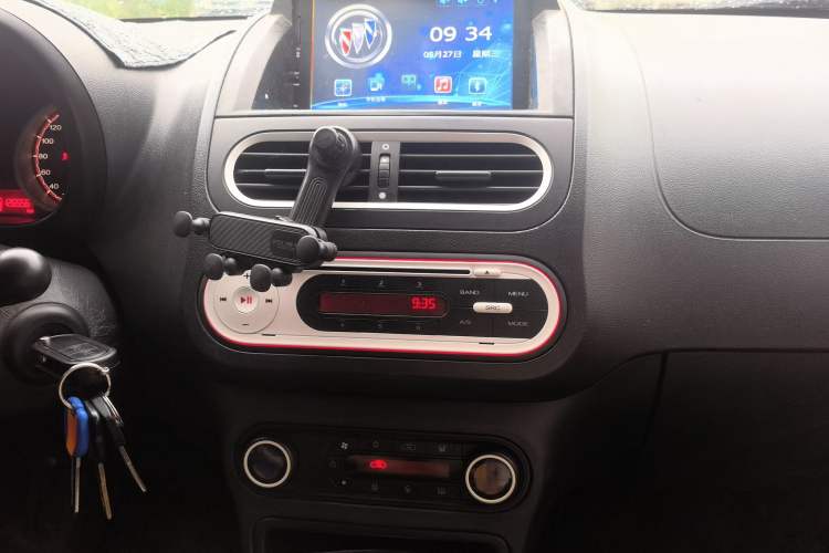 Used MG 3SW 2015 1.5L AMT Elite Model Audio And AC Panel