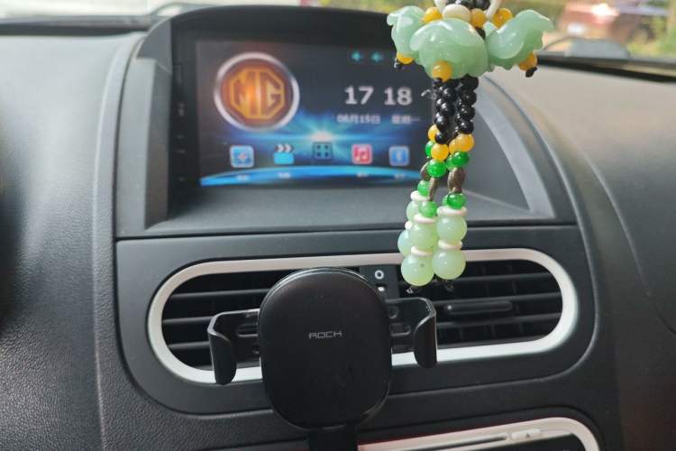 Used MG 3SW 2015 1.5L AMT Elite Model Audio And AC Panel