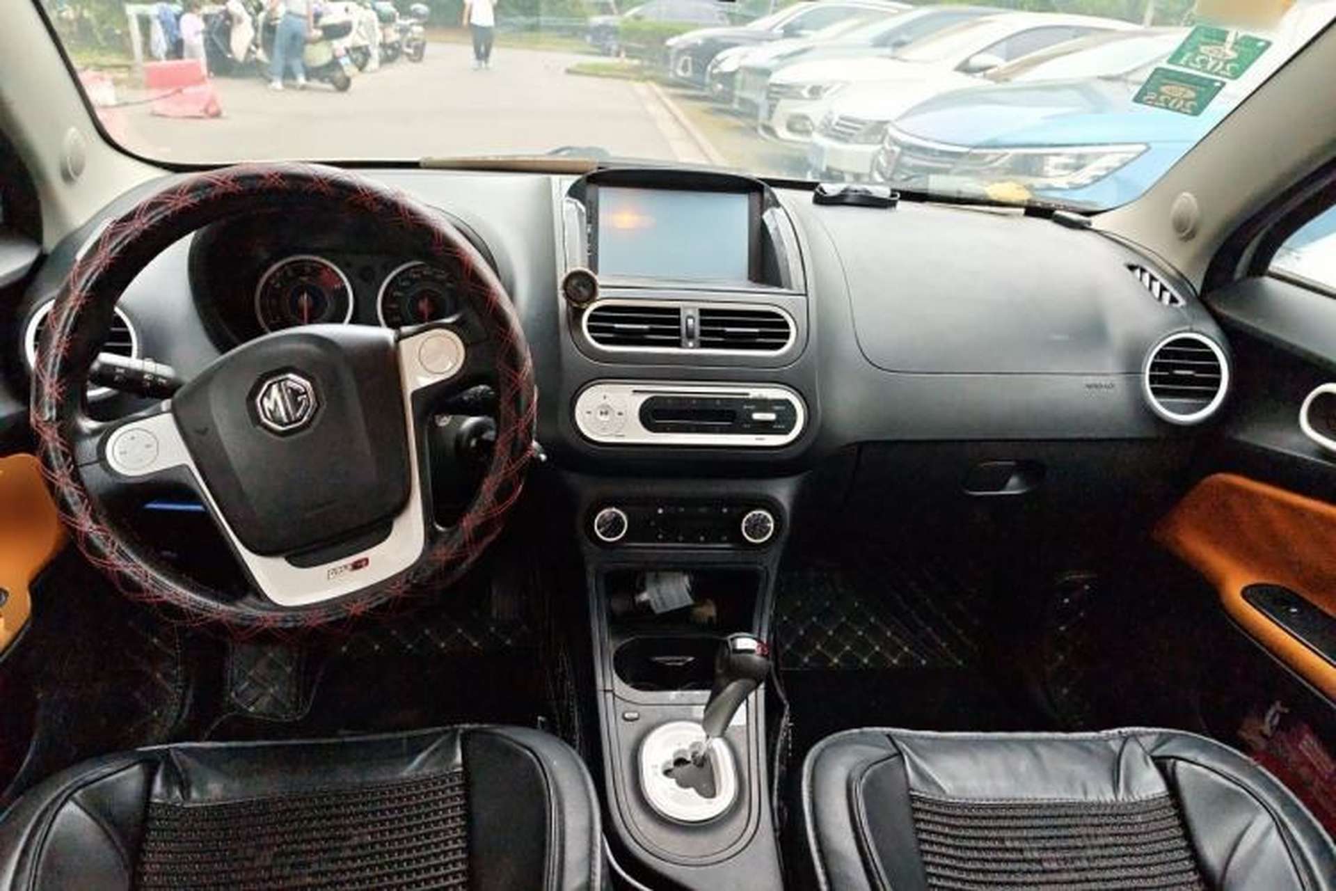 Used MG 3SW 2015 1.5L AMT Elite Model Center Console