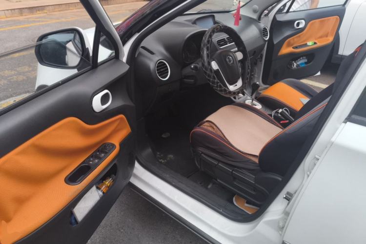 Used MG 3SW 2015 1.5L AMT Elite Model Driver Seat