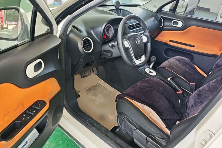 Used MG 3SW 2015 1.5L AMT Elite Model Driver Seat