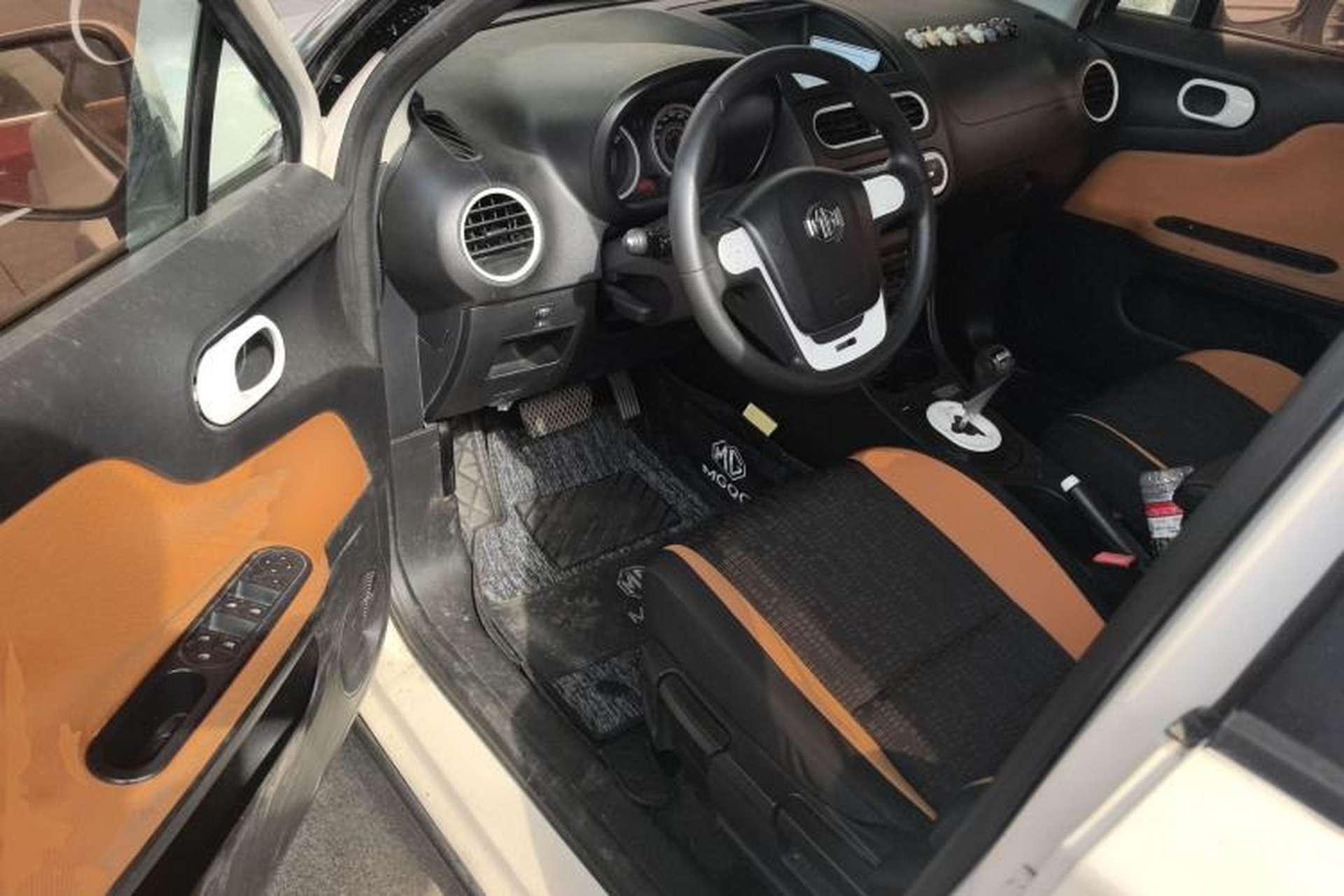 Used MG 3SW 2015 1.5L AMT Elite Model Driver Seat