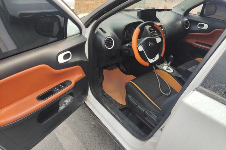Used MG 3SW 2015 1.5L AMT Elite Model Driver Seat
