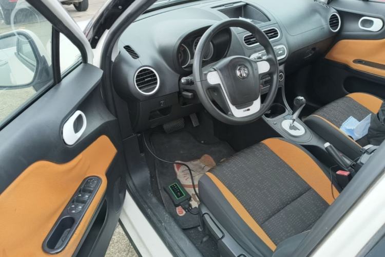 Used MG 3SW 2015 1.5L AMT Elite Model Driver Seat