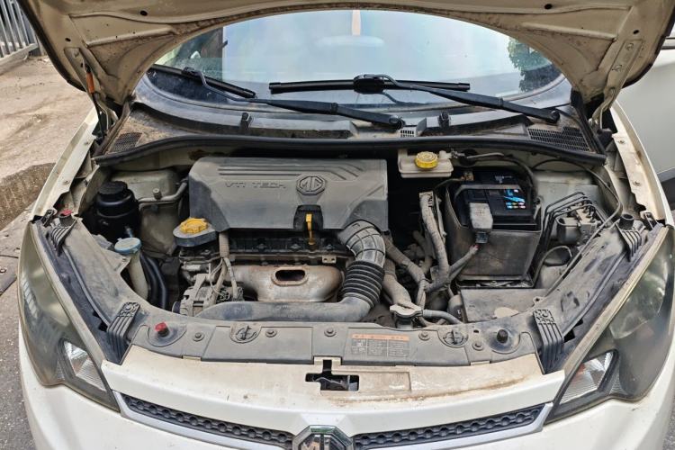 Used MG 3SW 2015 1.5L AMT Elite Model Engine Bay