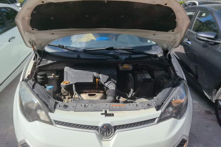 Used MG 3SW 2015 1.5L AMT Elite Model Engine Bay