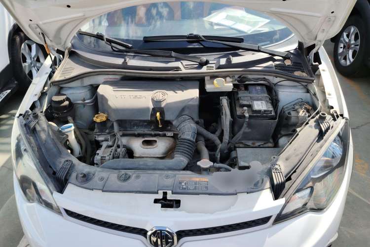 Used MG 3SW 2015 1.5L AMT Elite Model Engine Bay