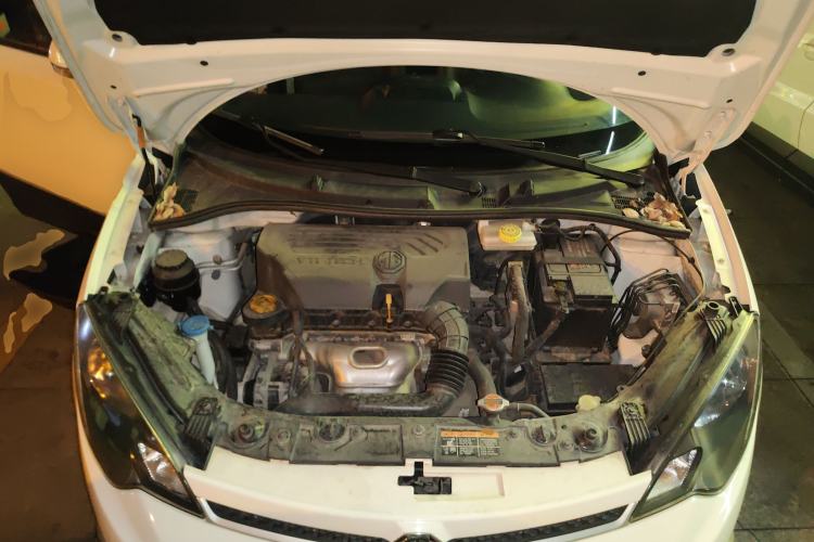 Used MG 3SW 2015 1.5L AMT Elite Model Engine Bay