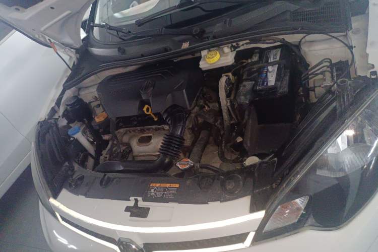 Used MG 3SW 2015 1.5L AMT Elite Model Engine Bay