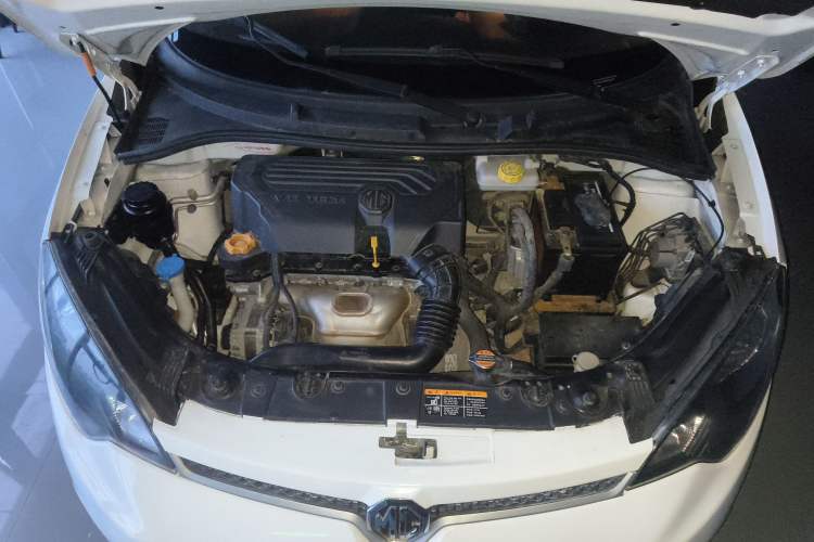 Used MG 3SW 2015 1.5L AMT Elite Model Engine Bay