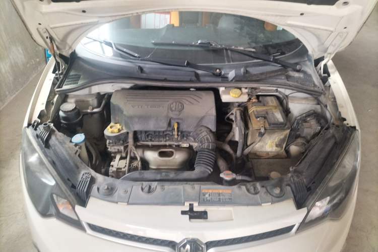 Used MG 3SW 2015 1.5L AMT Elite Model Engine Bay