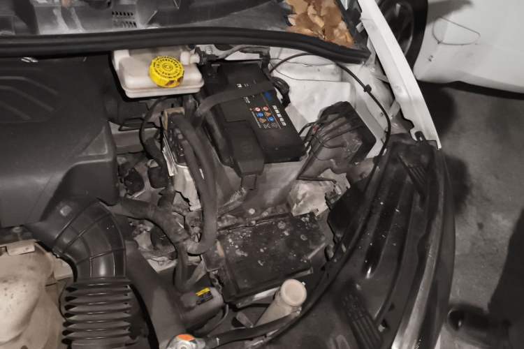 Used MG 3SW 2015 1.5L AMT Elite Model Engine Bay Left