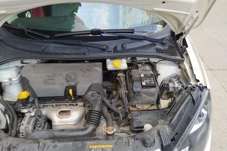 Used MG 3SW 2015 1.5L AMT Elite Model Engine Bay Left