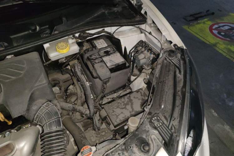 Used MG 3SW 2015 1.5L AMT Elite Model Engine Bay Left