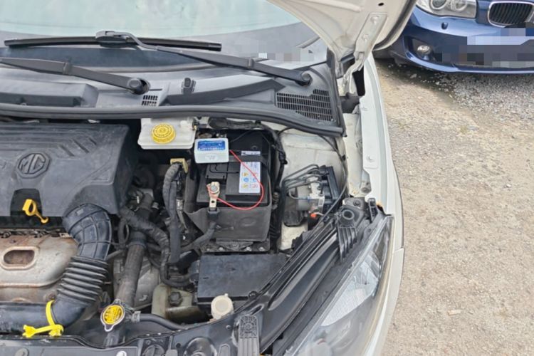 Used MG 3SW 2015 1.5L AMT Elite Model Engine Bay Left
