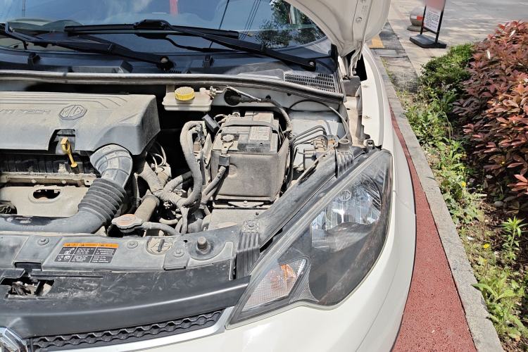 Used MG 3SW 2015 1.5L AMT Elite Model Engine Bay Left