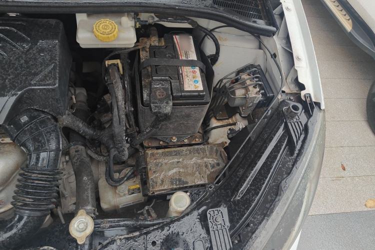 Used MG 3SW 2015 1.5L AMT Elite Model Engine Bay Left