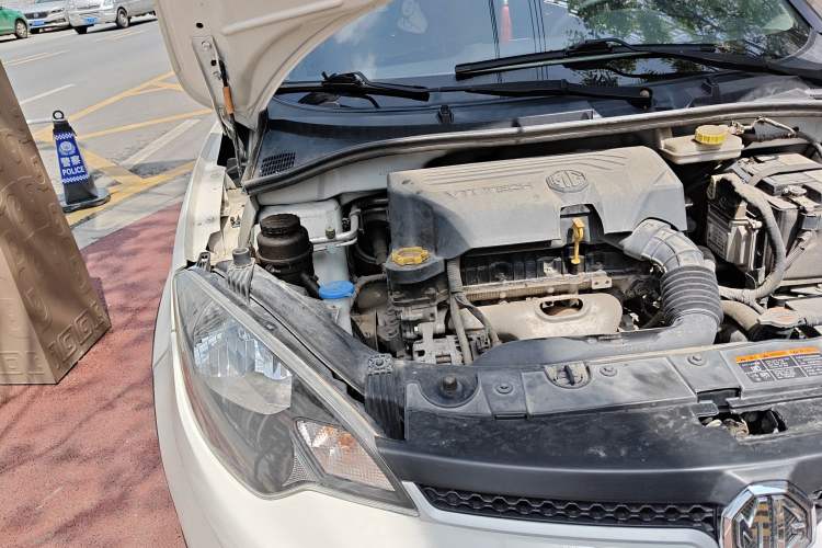 Used MG 3SW 2015 1.5L AMT Elite Model Engine Bay Right