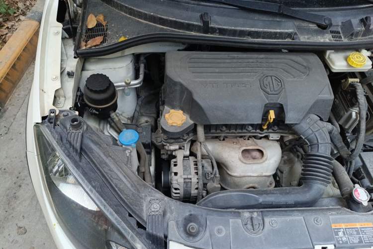 Used MG 3SW 2015 1.5L AMT Elite Model Engine Bay Right