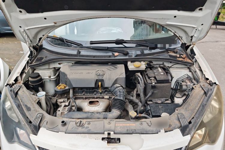 Used MG 3SW 2015 1.5L AMT Elite Model Engine Bay