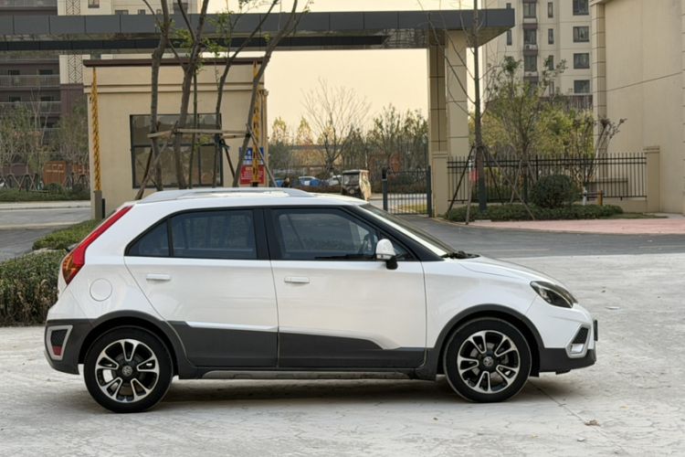 Used MG 3SW 2015 1.5L AMT Elite Model Exterior 2