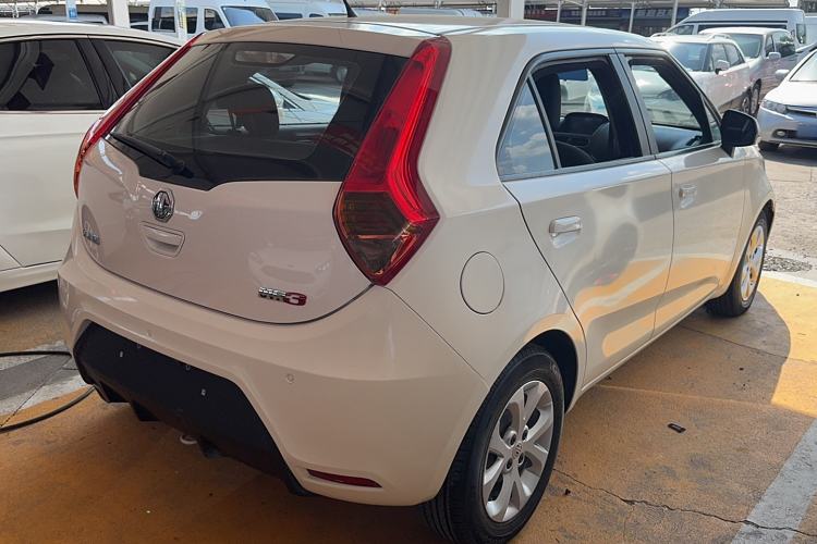 Used MG 3SW 2015 1.5L AMT Elite Model Exterior 3