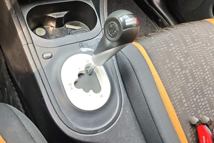 Used MG 3SW 2015 1.5L AMT Elite Model Gear Lever