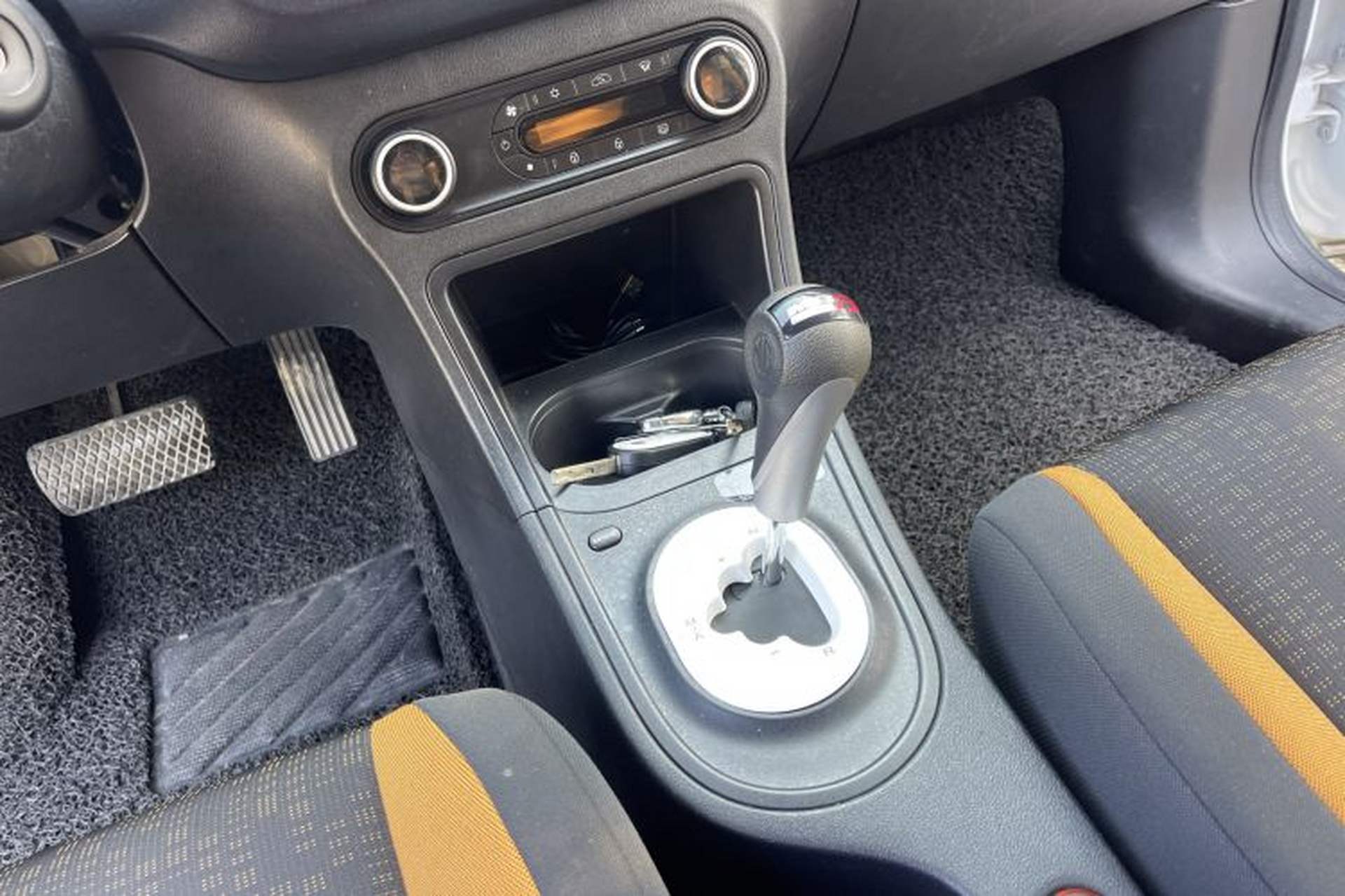 Used MG 3SW 2015 1.5L AMT Elite Model Gear Lever