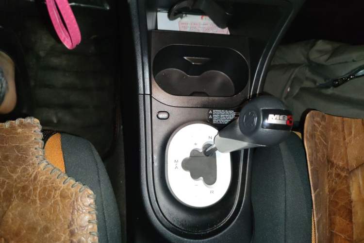 Used MG 3SW 2015 1.5L AMT Elite Model Gear Lever