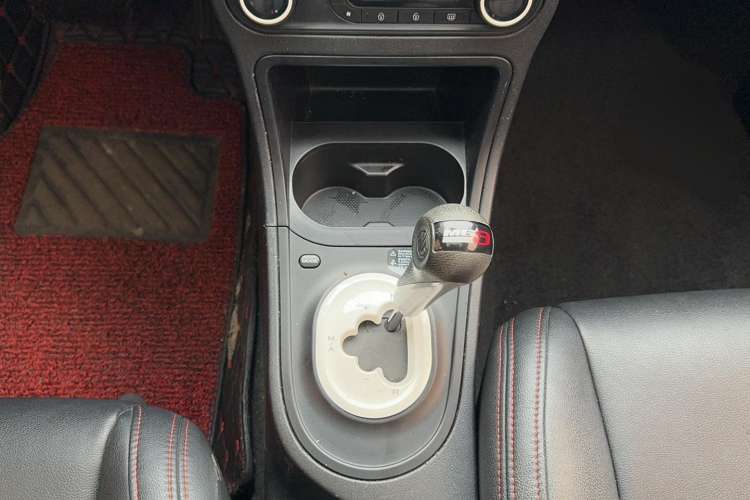Used MG 3SW 2015 1.5L AMT Elite Model Gear Lever