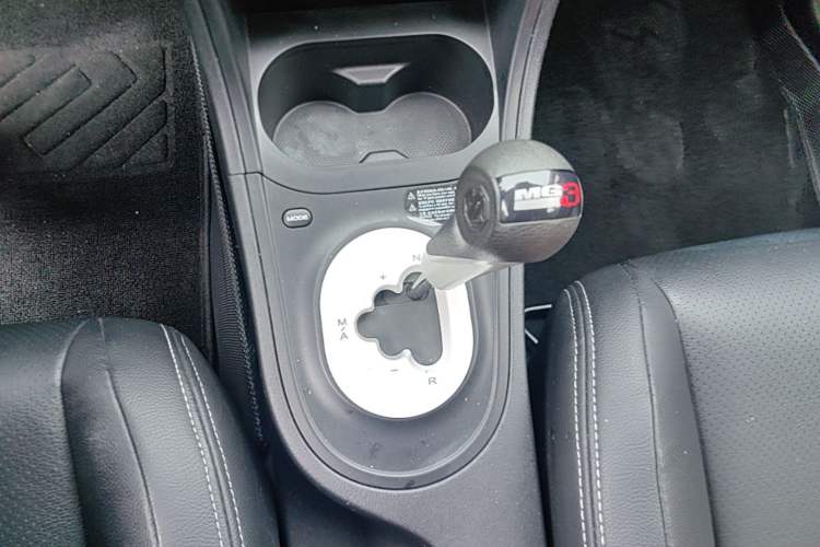 Used MG 3SW 2015 1.5L AMT Elite Model Gear Lever