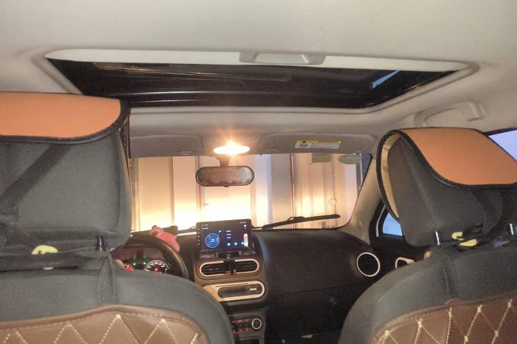 Used MG 3SW 2015 1.5L AMT Elite Model Headliner