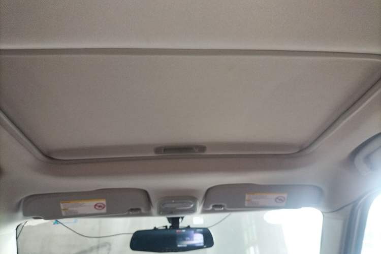 Used MG 3SW 2015 1.5L AMT Elite Model Headliner
