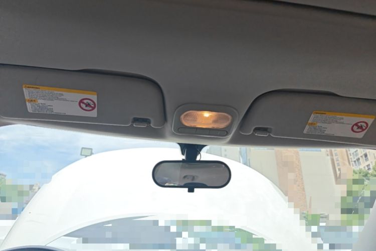 Used MG 3SW 2015 1.5L AMT Elite Model Headliner