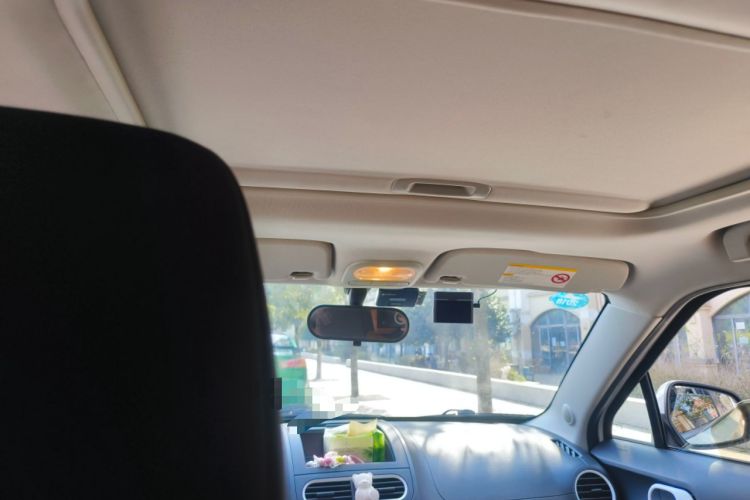 Used MG 3SW 2015 1.5L AMT Elite Model Headliner