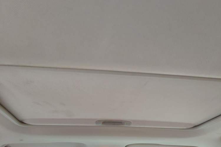 Used MG 3SW 2015 1.5L AMT Elite Model Headliner
