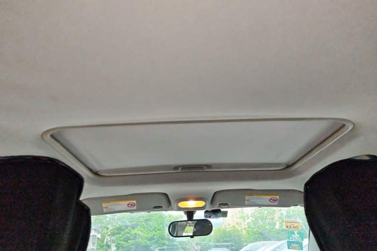 Used MG 3SW 2015 1.5L AMT Elite Model Headliner