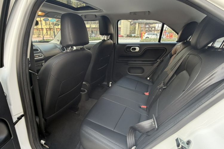 Used MG 3SW 2015 1.5L AMT Elite Model Interior 1