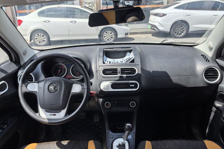 Used MG 3SW 2015 1.5L AMT Elite Model Interior 1