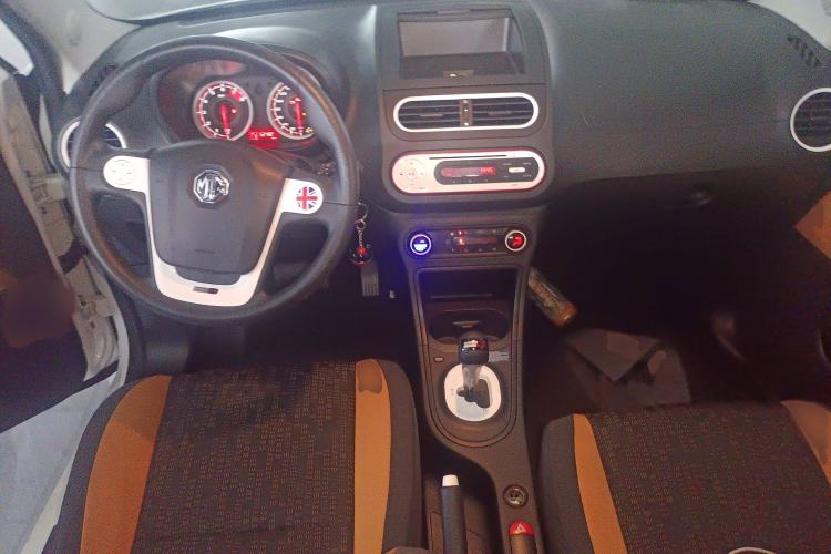 Used MG 3SW 2015 1.5L AMT Elite Model Interior 2