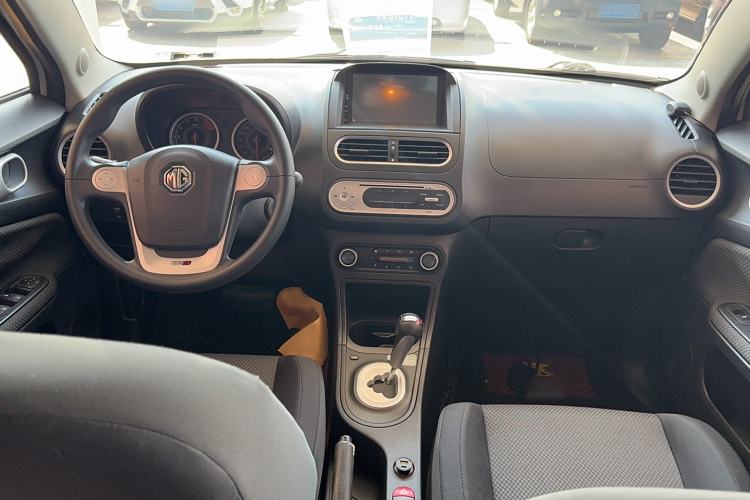 Used MG 3SW 2015 1.5L AMT Elite Model Interior 3