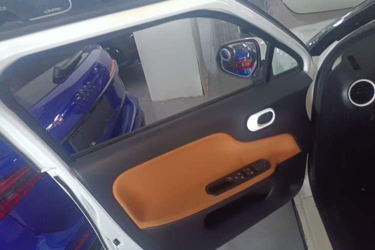 Used MG 3SW 2015 1.5L AMT Elite Model Interior 7