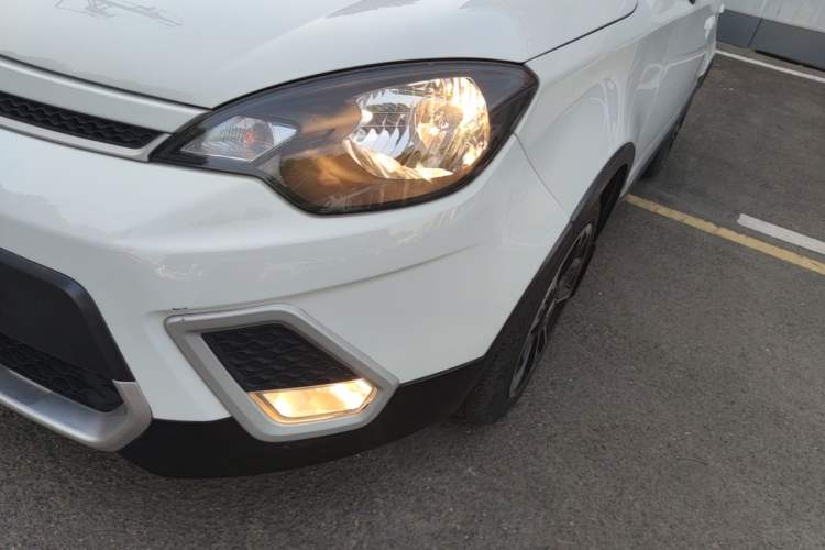 Used MG 3SW 2015 1.5L AMT Elite Model Left Front Headlight