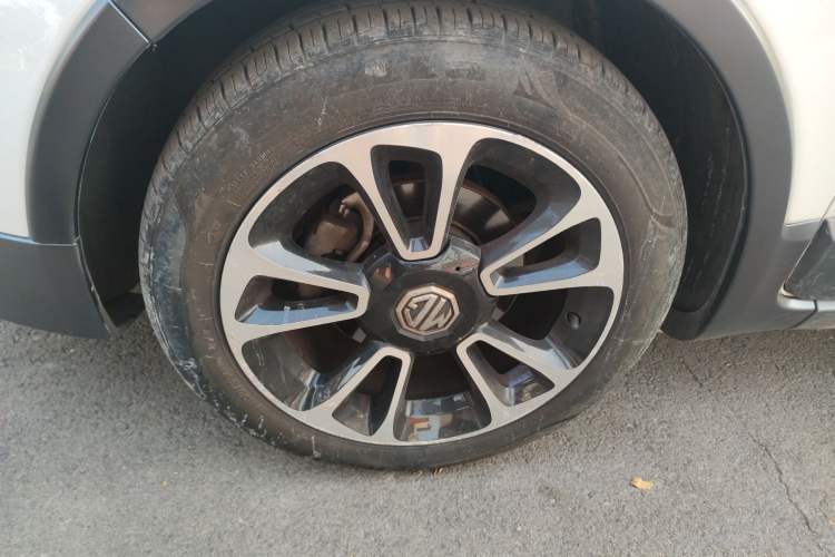 Used MG 3SW 2015 1.5L AMT Elite Model Left Front Wheel Hub