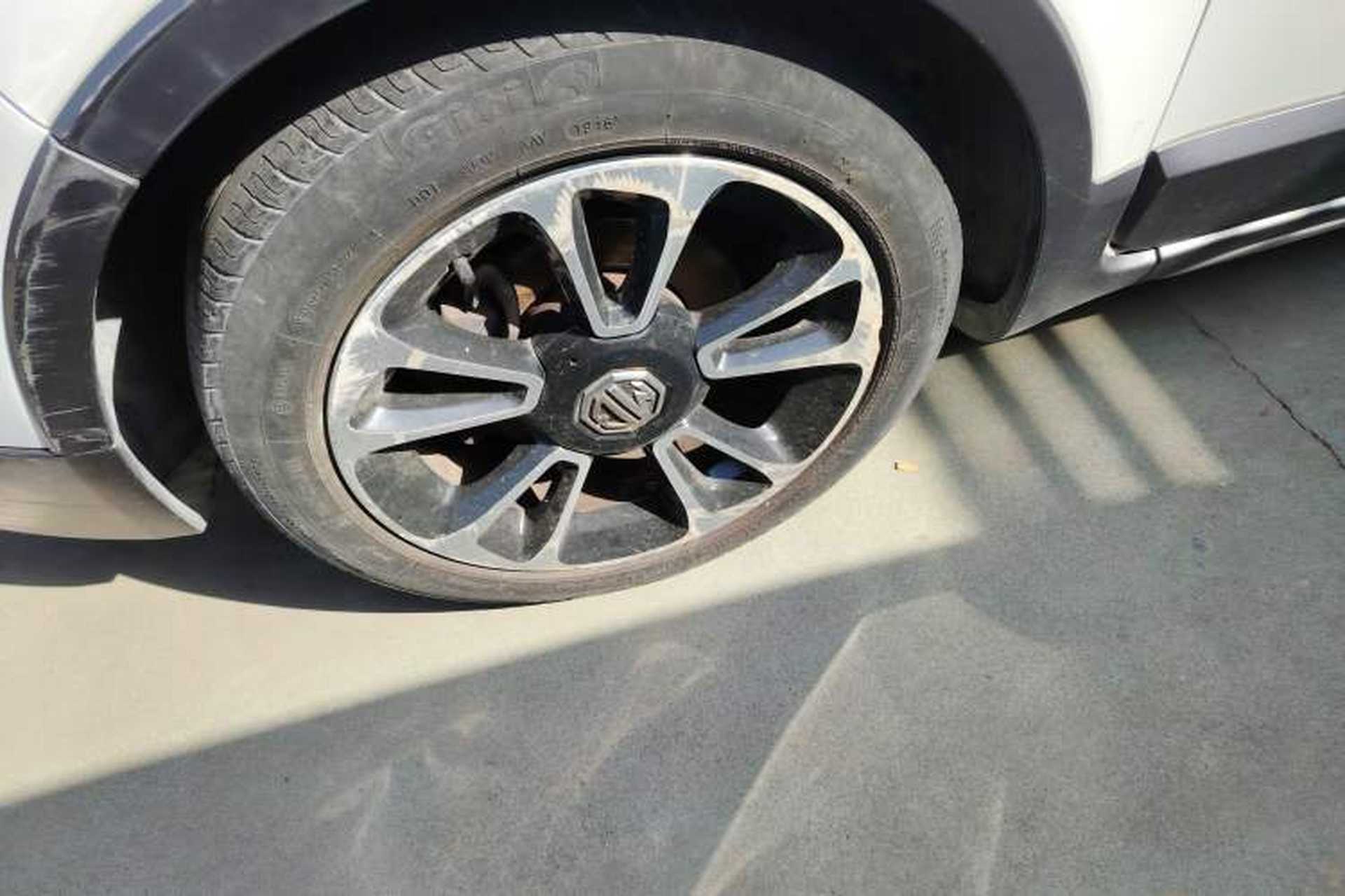 Used MG 3SW 2015 1.5L AMT Elite Model Left Front Wheel Hub