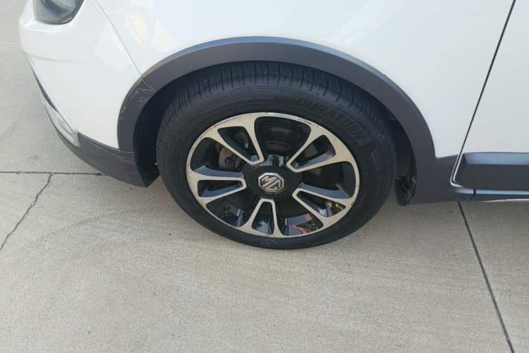 Used MG 3SW 2015 1.5L AMT Elite Model Left Front Wheel Hub