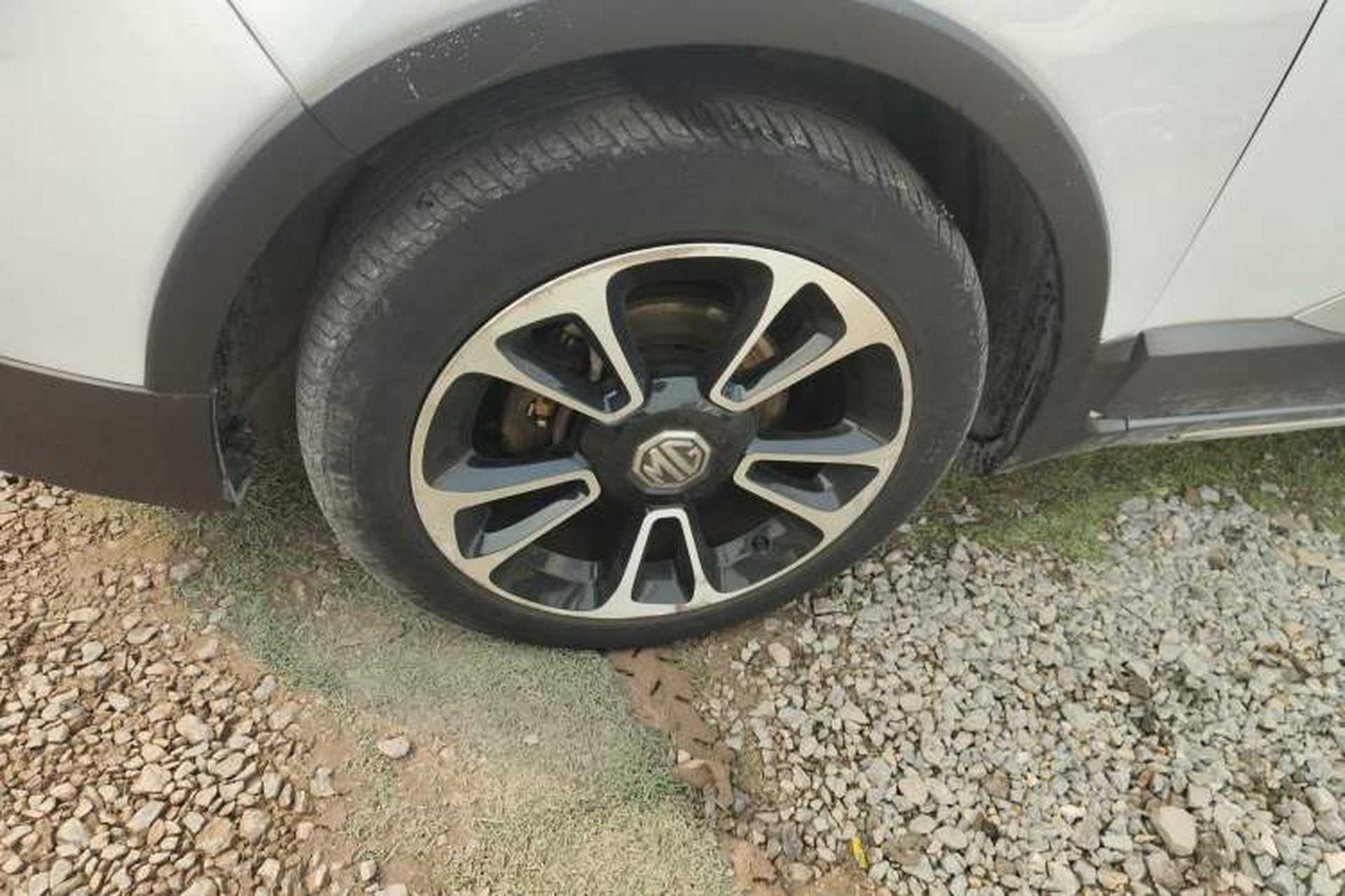 Used MG 3SW 2015 1.5L AMT Elite Model Left Front Wheel Hub
