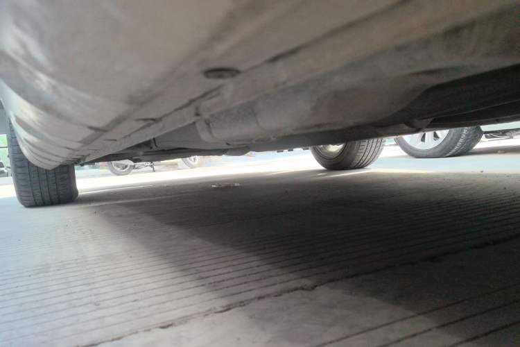 Used MG 3SW 2015 1.5L AMT Elite Model Left Side Sill