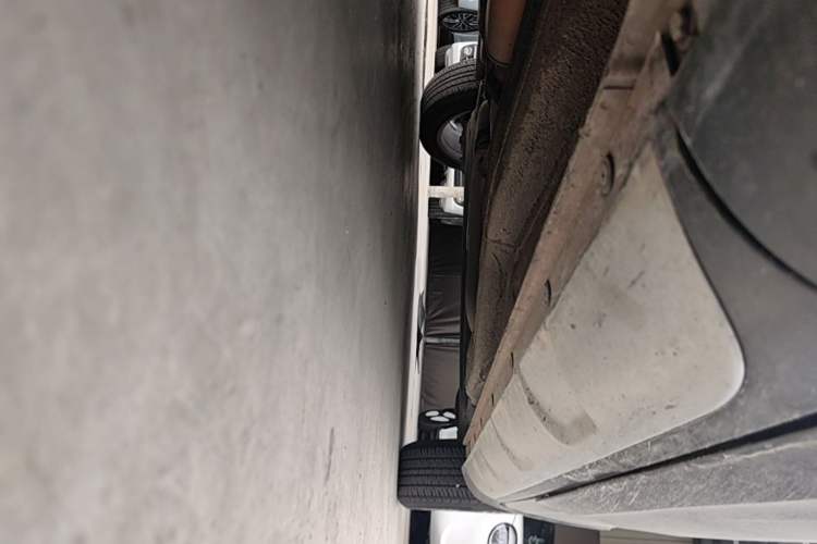 Used MG 3SW 2015 1.5L AMT Elite Model Left Side Sill
